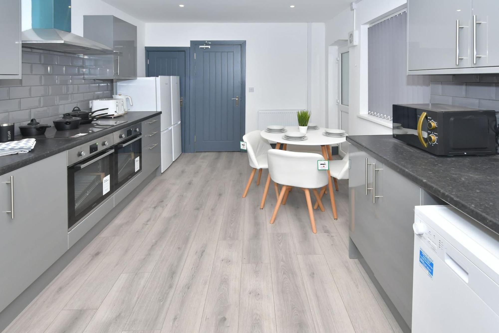 Townhouse @ 24 Brunswick Place Stoke Etruria Exteriér fotografie